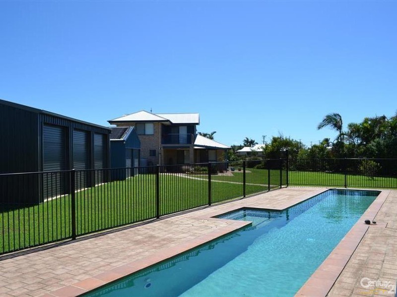 22 Neptune Street, Burnett Heads QLD 4670