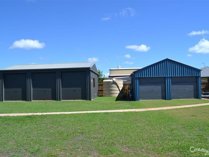 22 Neptune Street, Burnett Heads QLD 4670