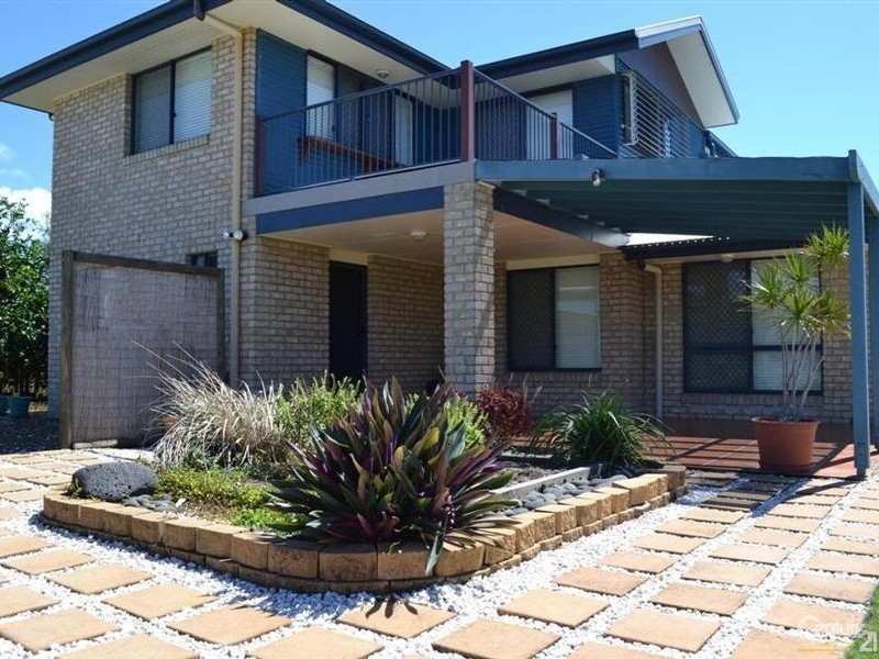 22 Neptune Street, Burnett Heads QLD 4670