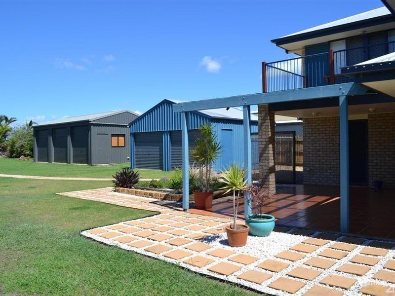 22 Neptune Street, Burnett Heads QLD 4670