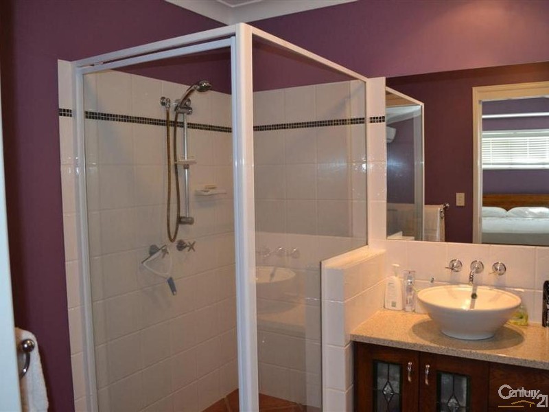 22 Neptune Street, Burnett Heads QLD 4670