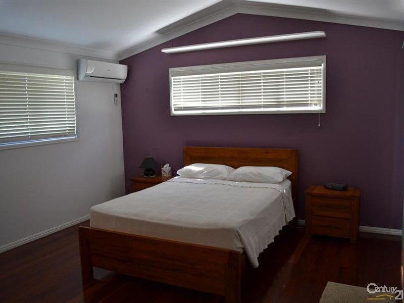 22 Neptune Street, Burnett Heads QLD 4670