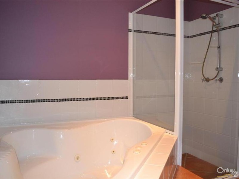 22 Neptune Street, Burnett Heads QLD 4670