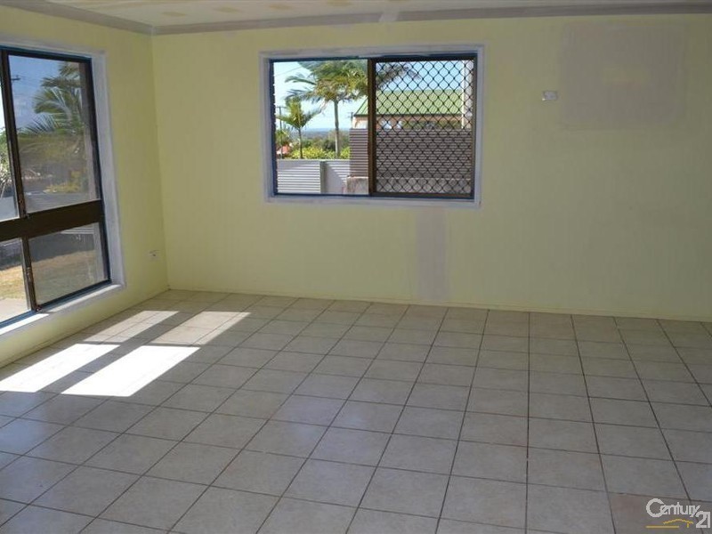 28 Linden Crescent, Qunaba QLD 4670