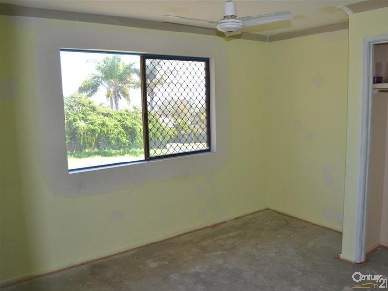 28 Linden Crescent, Qunaba QLD 4670