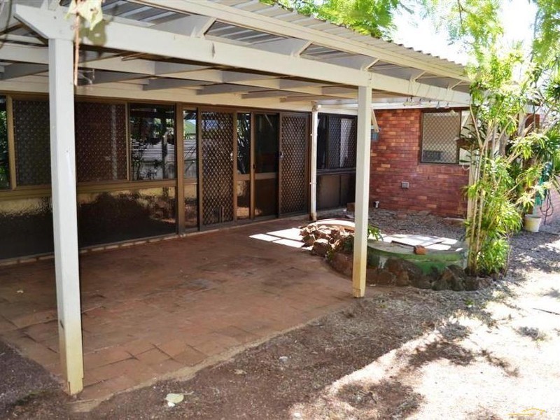 28 Linden Crescent, Qunaba QLD 4670