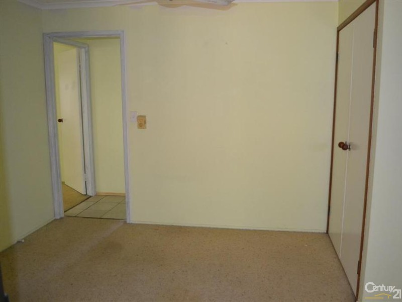 28 Linden Crescent, Qunaba QLD 4670