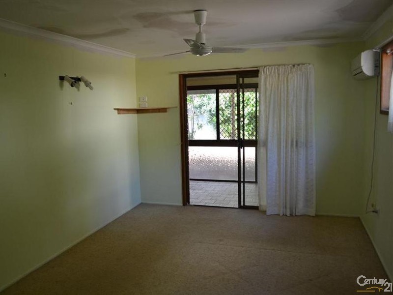 28 Linden Crescent, Qunaba QLD 4670