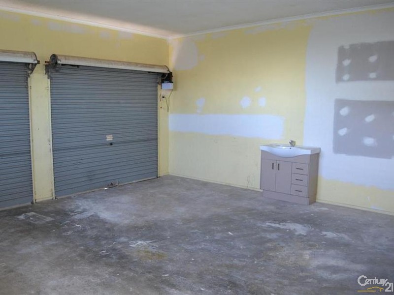 28 Linden Crescent, Qunaba QLD 4670