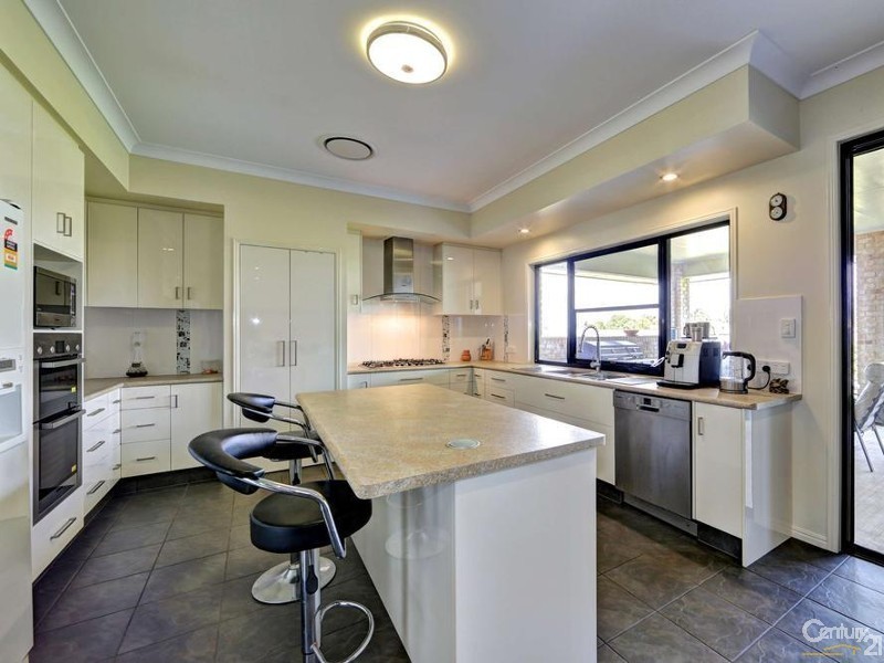 3 Whitesails Court, Innes Park QLD 4670