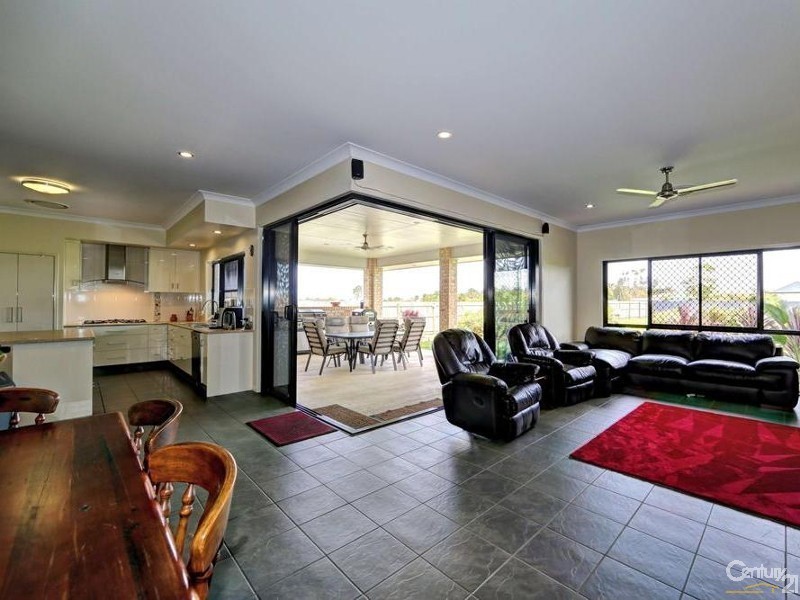 3 Whitesails Court, Innes Park QLD 4670