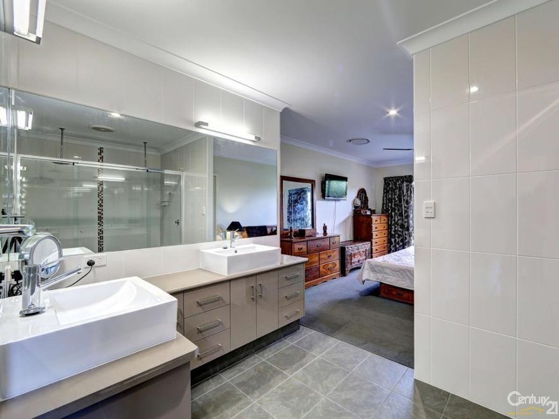 3 Whitesails Court, Innes Park QLD 4670