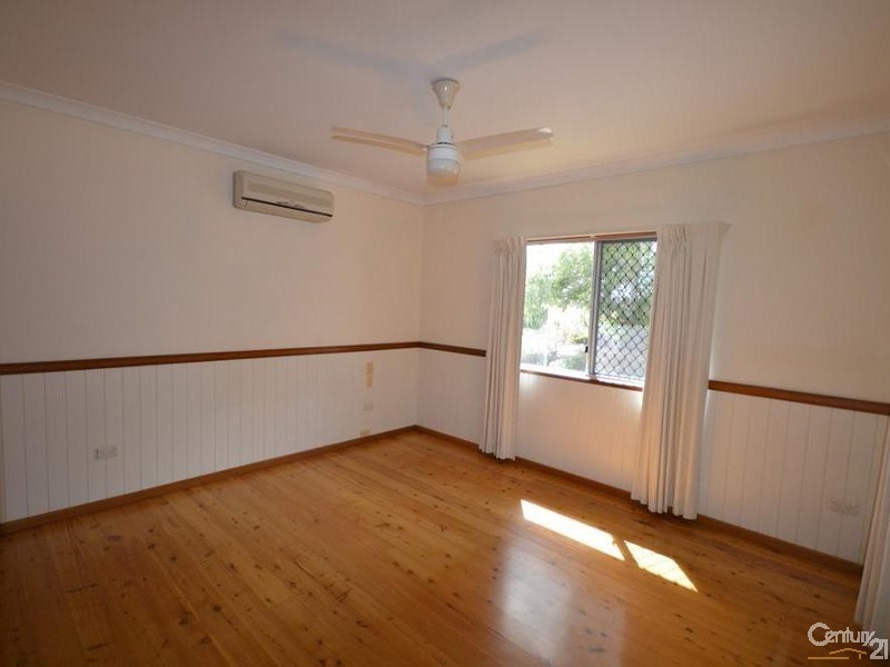 49 Daveys Drive, Branyan QLD 4670