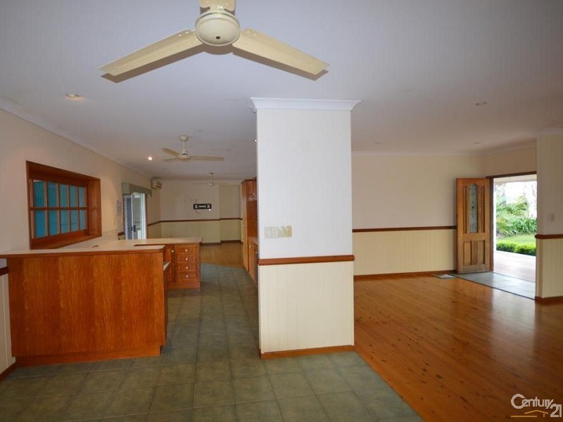 49 Daveys Drive, Branyan QLD 4670