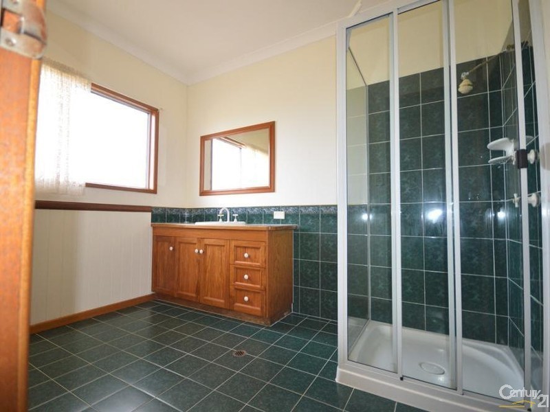 49 Daveys Drive, Branyan QLD 4670