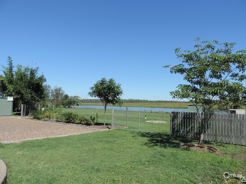 49 Daveys Drive, Branyan QLD 4670