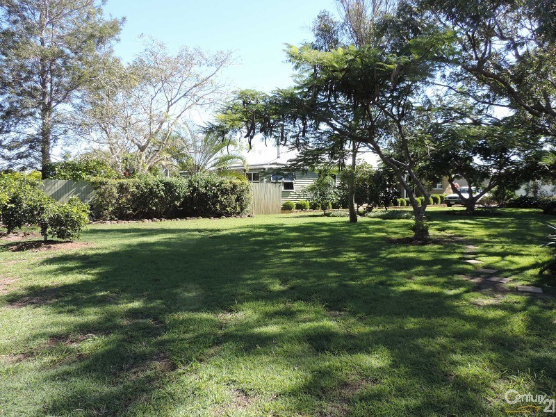 49 Daveys Drive, Branyan QLD 4670