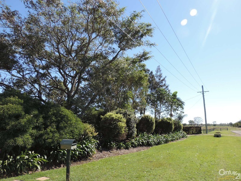 49 Daveys Drive, Branyan QLD 4670