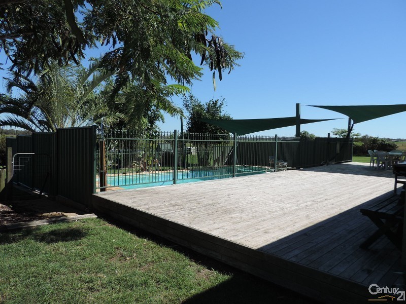 49 Daveys Drive, Branyan QLD 4670