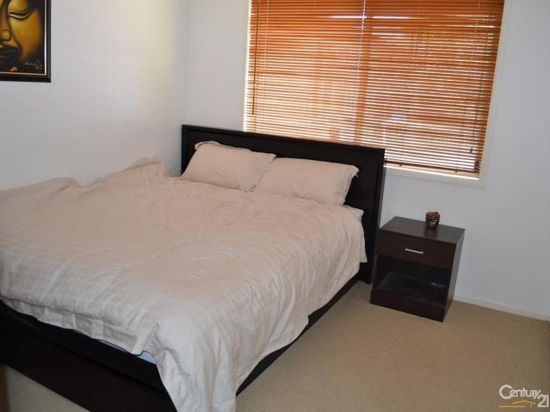 18 The Strand East, Thabeban QLD 4670