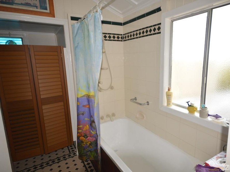 39 Paynes Road, Alloway QLD 4670