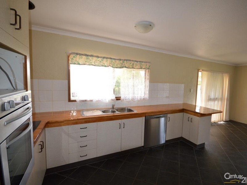 7 Rustic Road, Sharon QLD 4670