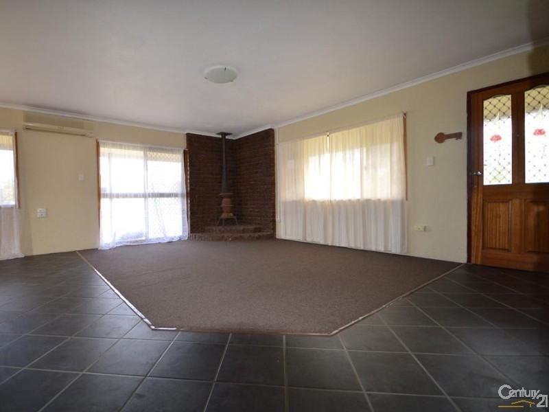 7 Rustic Road, Sharon QLD 4670