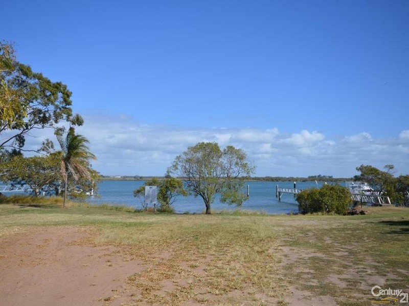 21 Duffy Street, Burnett Heads QLD 4670