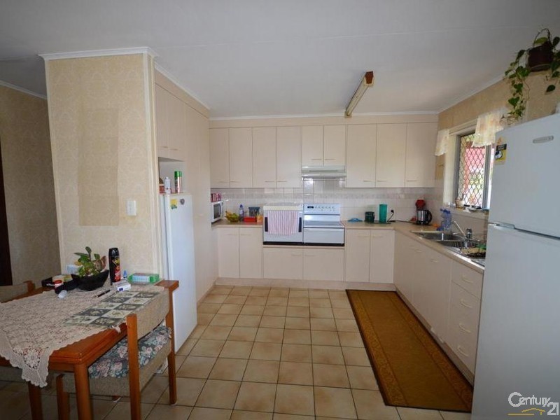 17 Payne Street, Millbank QLD 4670