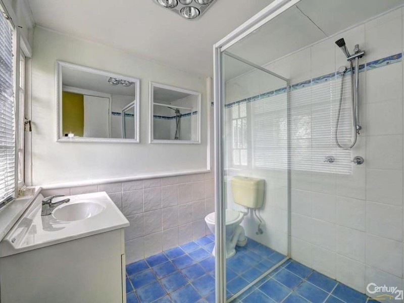 46 Water Street, Walkervale QLD 4670