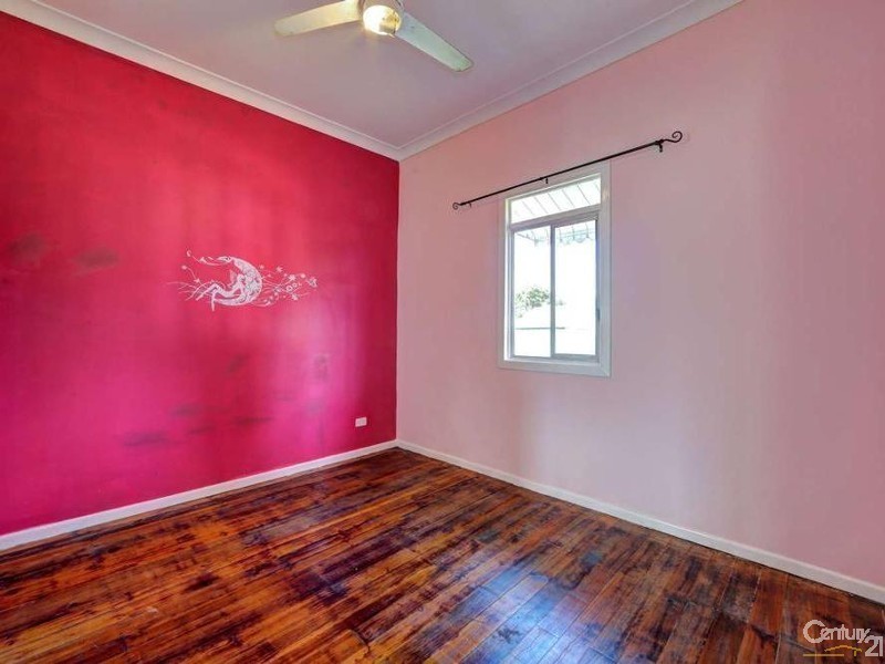 46 Water Street, Walkervale QLD 4670