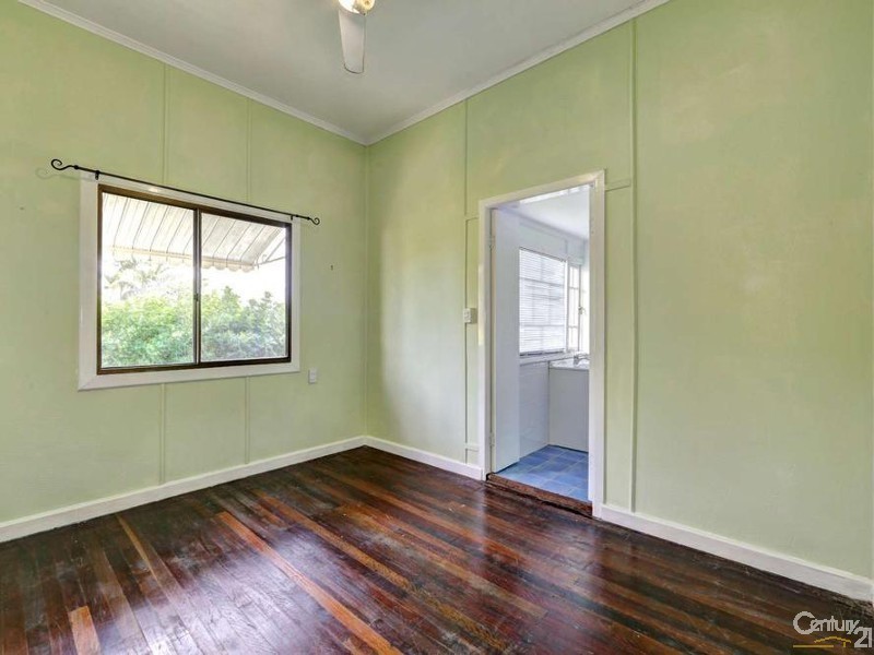 46 Water Street, Walkervale QLD 4670