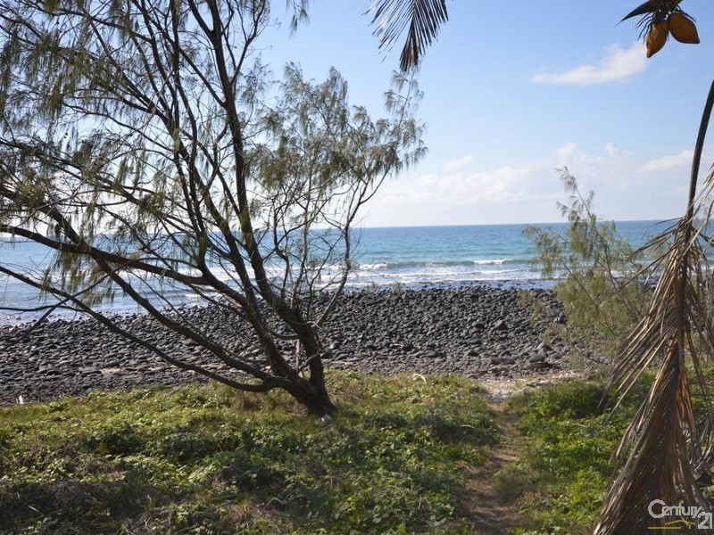 32  Pebble Beach Drive, Coral Cove QLD 4670