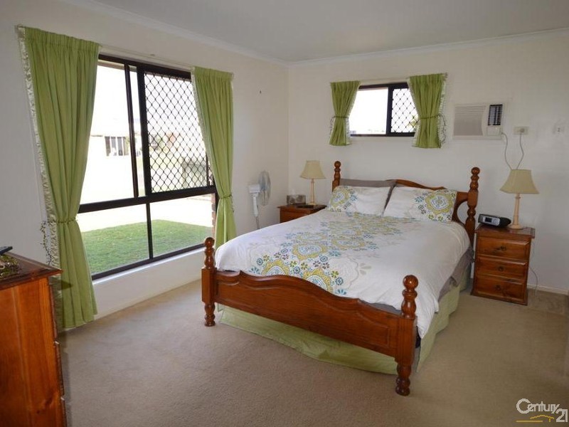 25 Maike Street, Kalkie QLD 4670