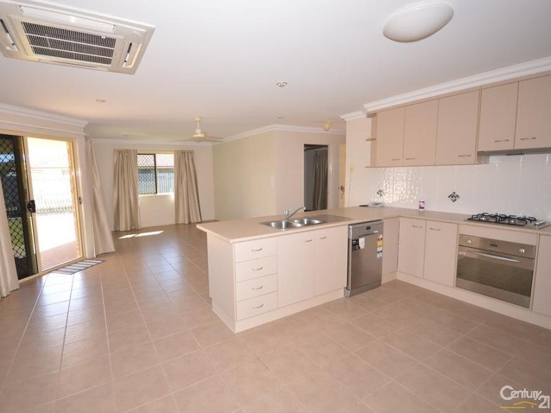 45 Robina Drive, Avoca QLD 4670