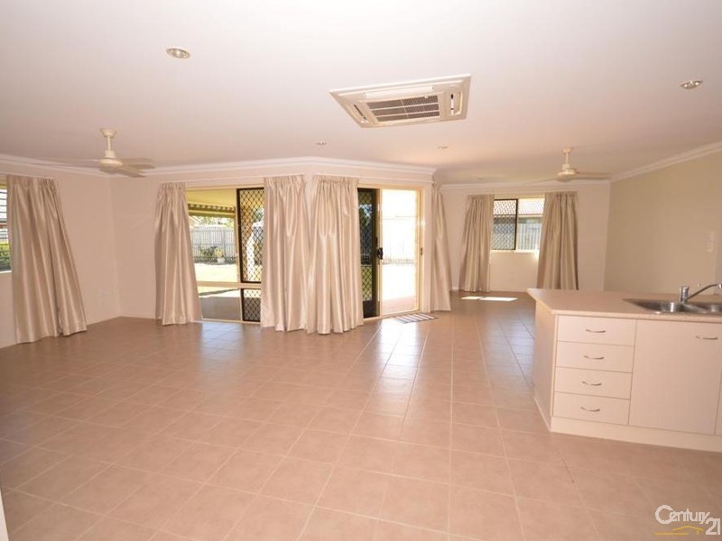 45 Robina Drive, Avoca QLD 4670