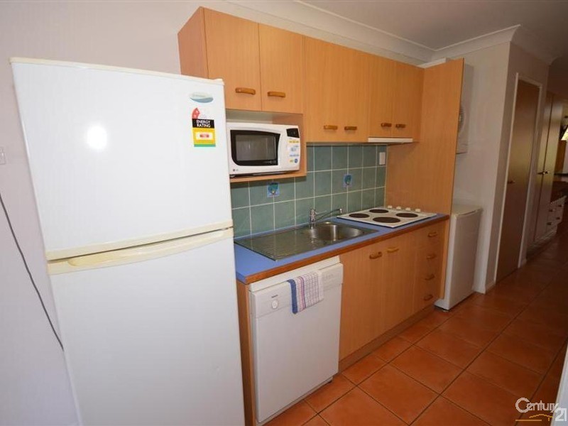 Unit 32 Pebble Beach Drive, Coral Cove QLD 4670