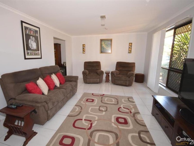 27 Shaw Street, Norville QLD 4670