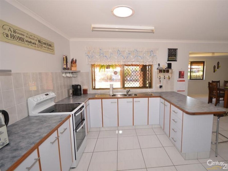 27 Shaw Street, Norville QLD 4670