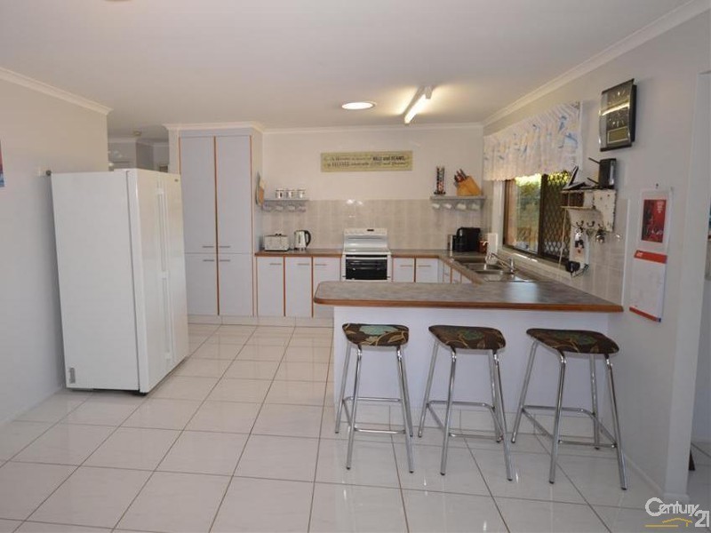 27 Shaw Street, Norville QLD 4670