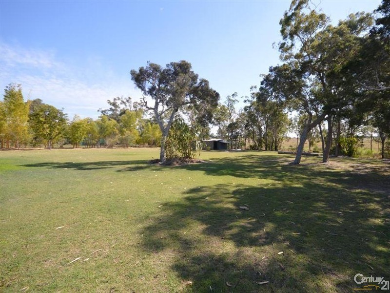 10 Bush Road, Branyan QLD 4670