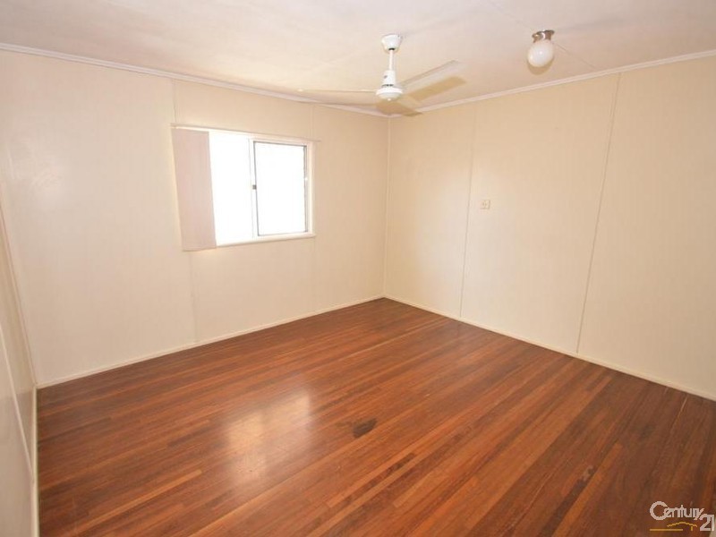 12 Child Street, Svensson Heights QLD 4670