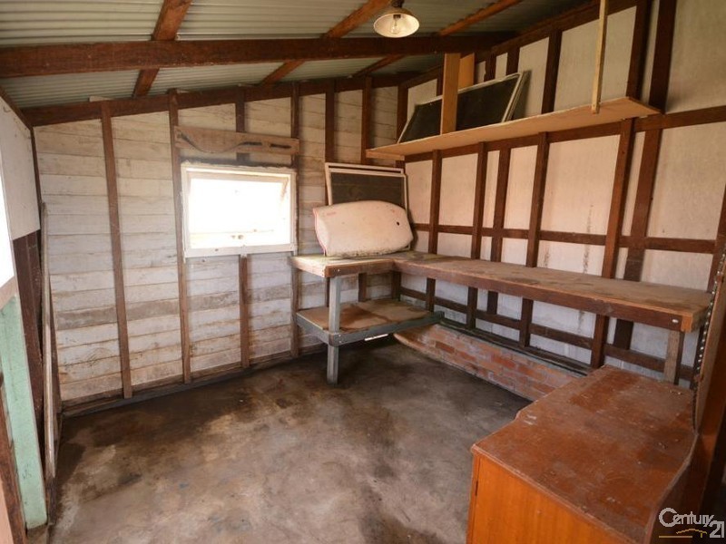 12 Child Street, Svensson Heights QLD 4670