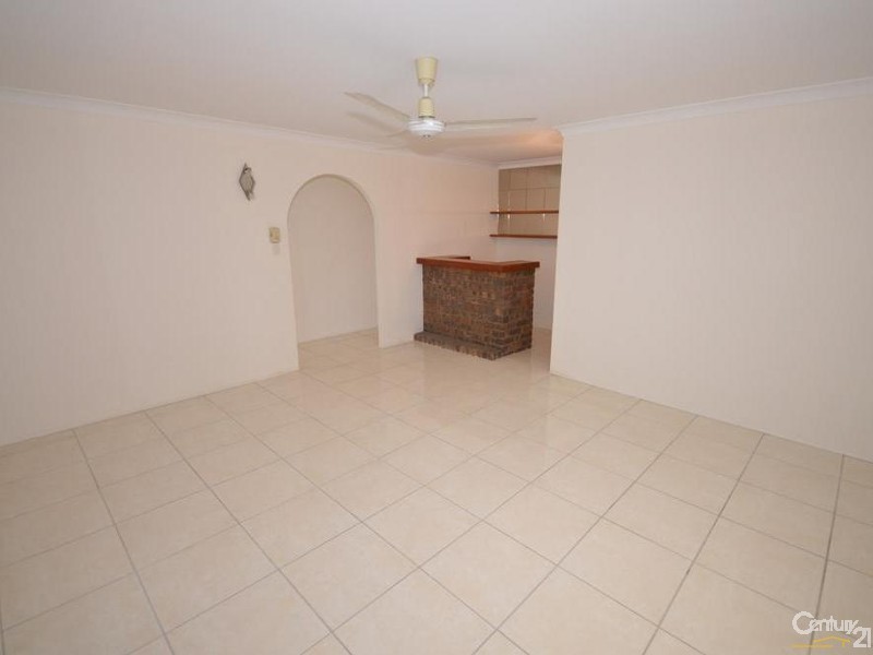 5 Murphy Court, Avenell Heights QLD 4670