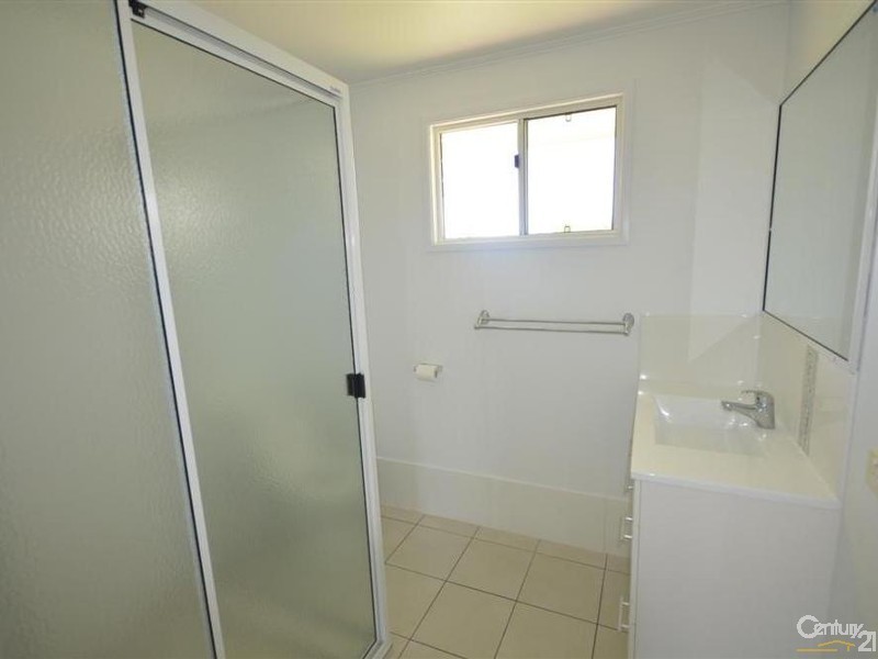 7 The Broadway, Avoca QLD 4670