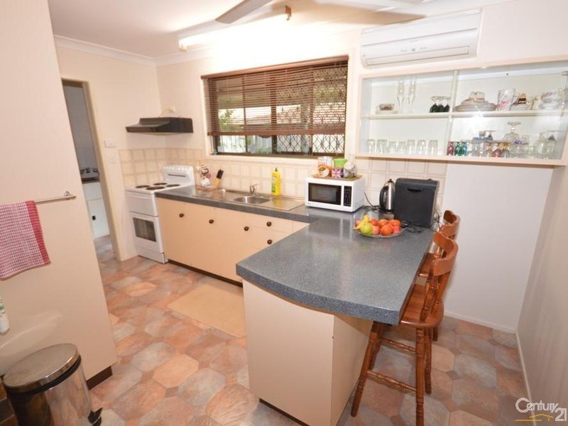 4/9 Avenell Street, Avenell Heights QLD 4670