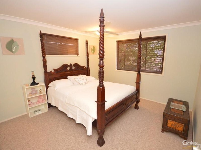 4/9 Avenell Street, Avenell Heights QLD 4670