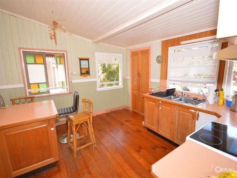 16 Griffith Street, Bundaberg South QLD 4670