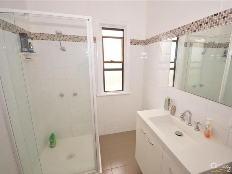 18 Alamein Street, Svensson Heights QLD 4670