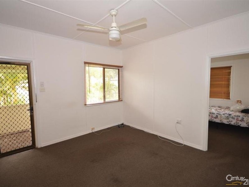 18 Alamein Street, Svensson Heights QLD 4670